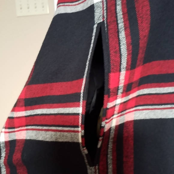 Plaid Cape with detachable hood - Picture 5 of 7